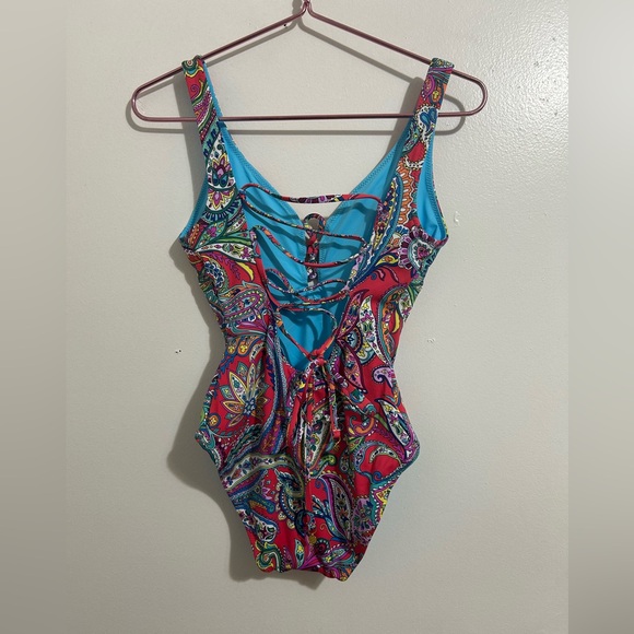 Paisley‎ Keys Reversible Lace Back one piece - Picture 5 of 9